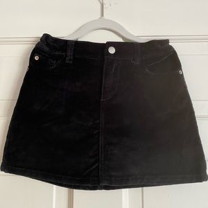 Fantastic DL1961 Black Velvet Skirt Size 6